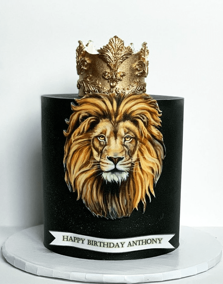 Lovely Lion Cake Design