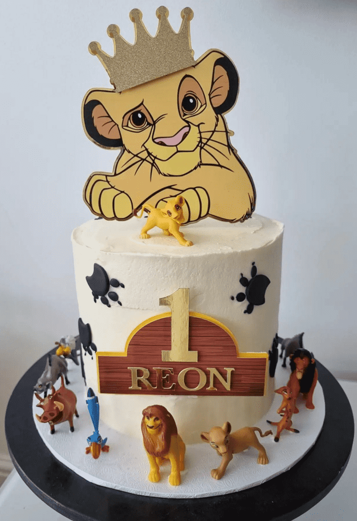 Shapely Lion Guard Cake