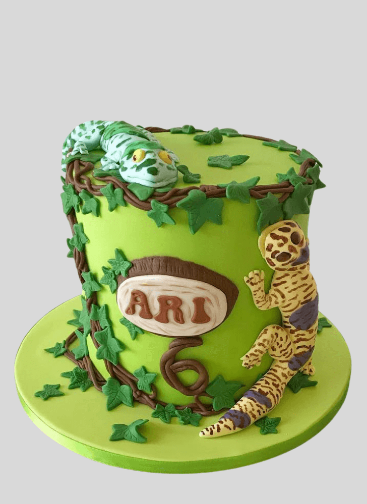 Dazzling Lizard Cake