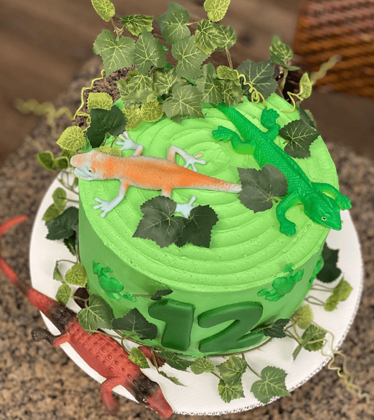 Alluring Lizard Cake