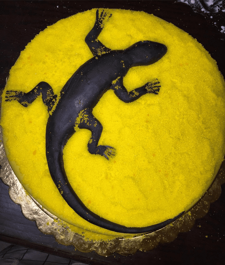 Comely Lizard Cake