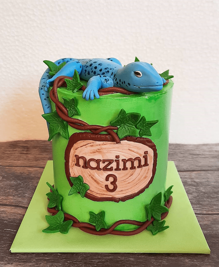 Exquisite Lizard Cake