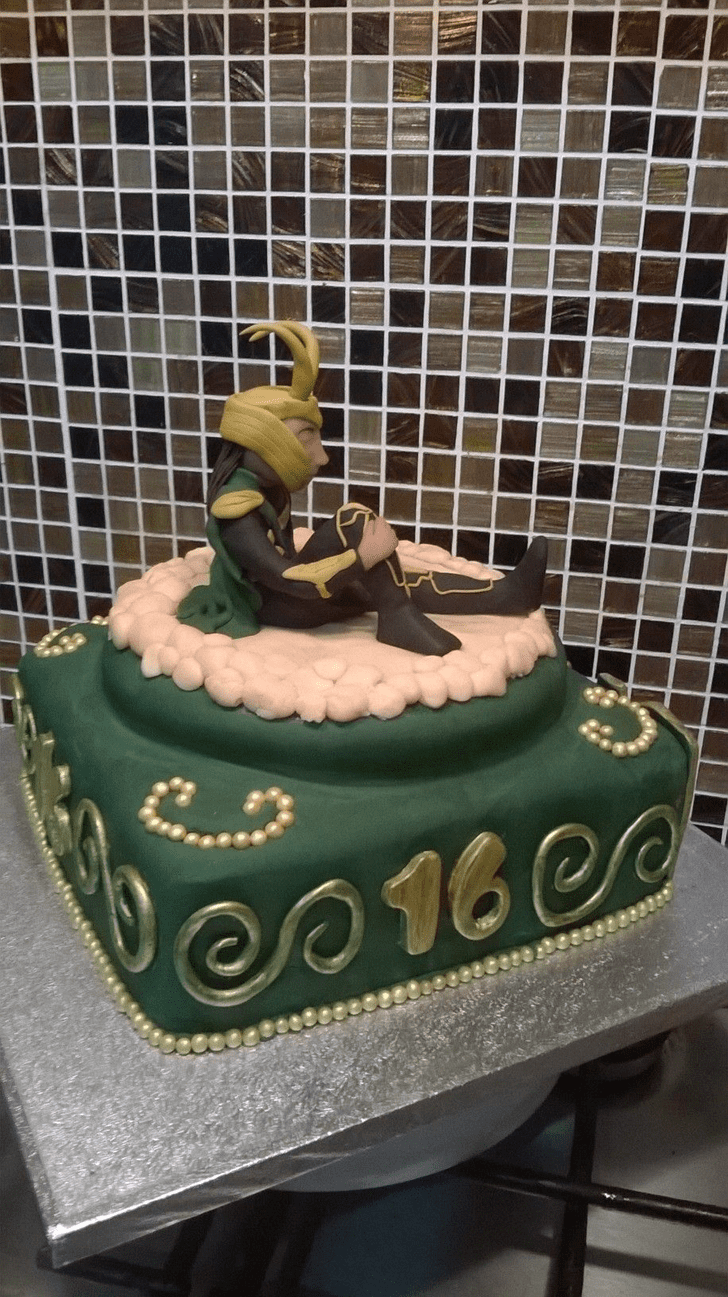 Cute Loki Cake