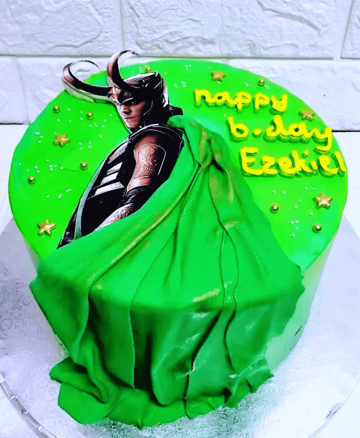 Pretty Loki Cake