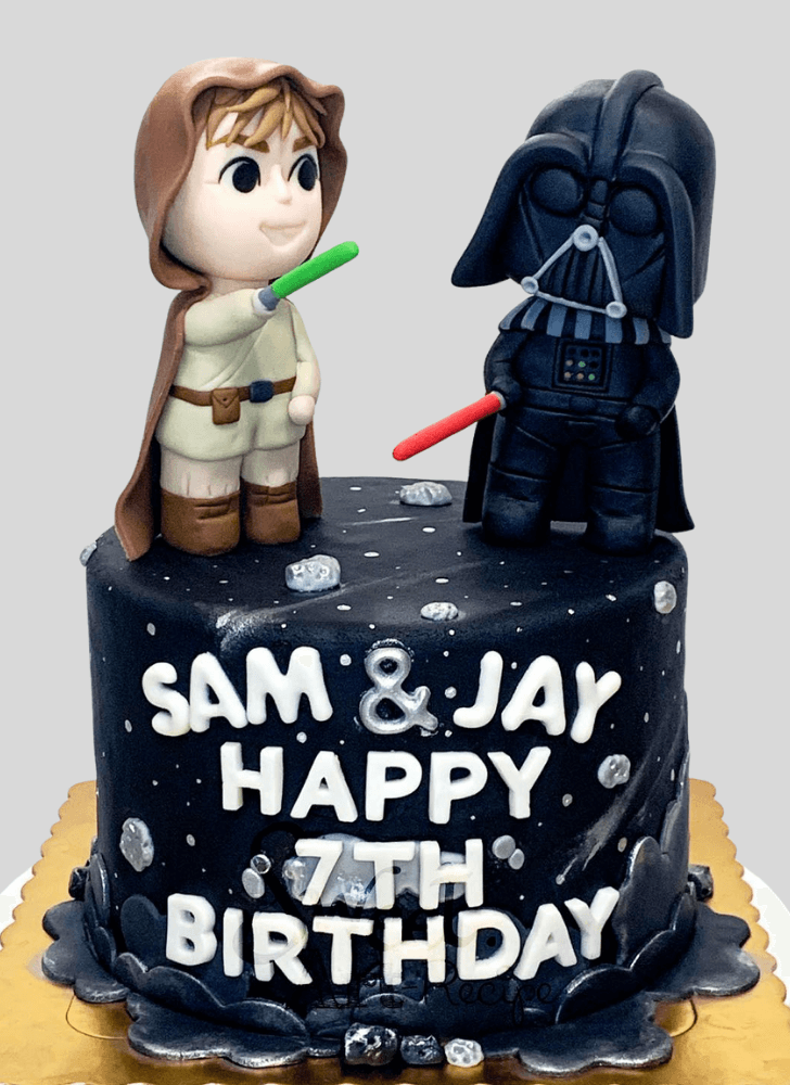 Lovely Luke Skywalker Cake Design