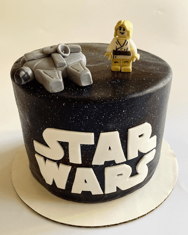 Adorable Luke Skywalker Cake