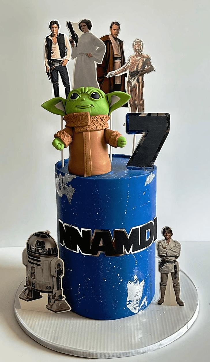 Luke Skywalkerous Luke Skywalker Cake