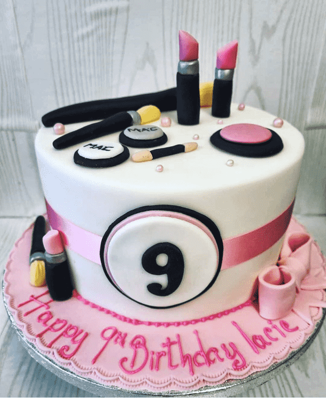 Comely MAC Cake