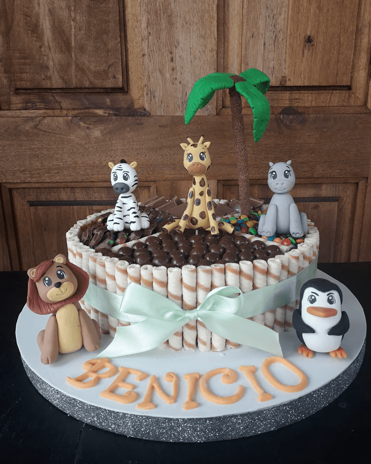 Wonderful Madagascar Cake Design
