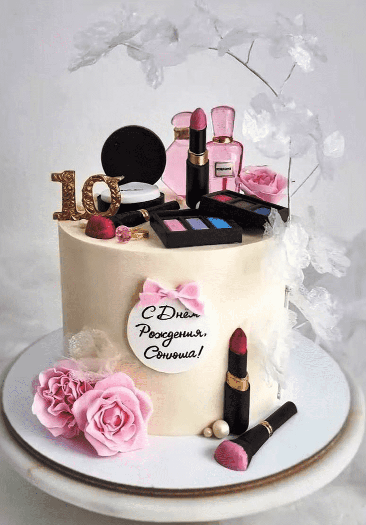 Elegant Makeup Cake