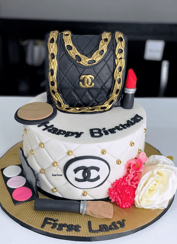 Grand Makeup Cake