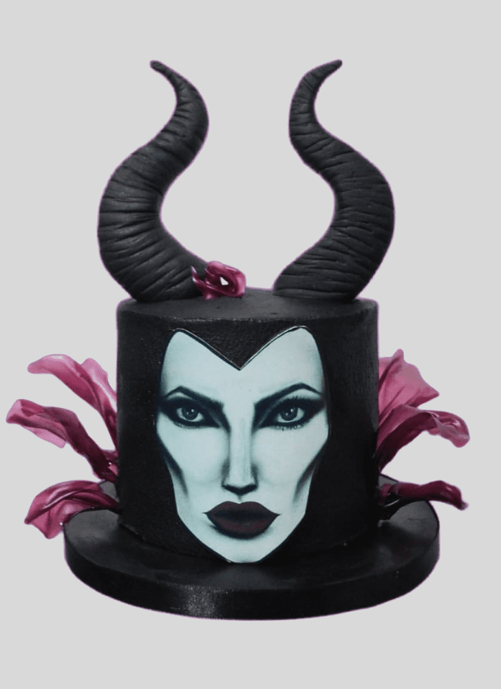 Comely Maleficent Cake