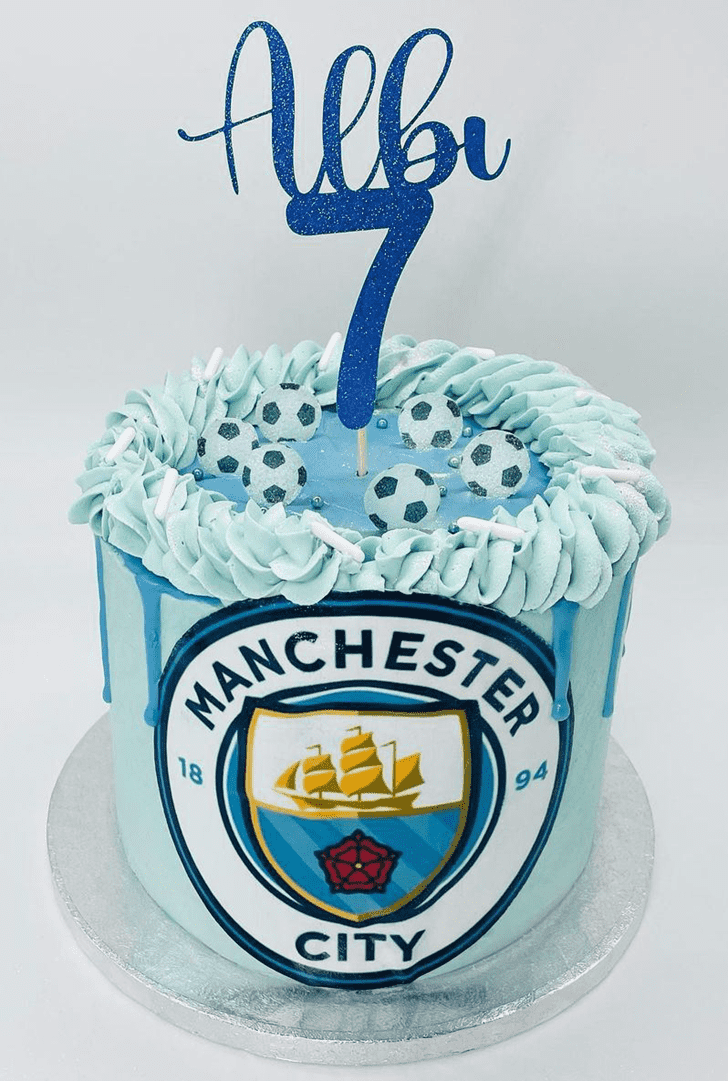 Cute Manchester City Cake