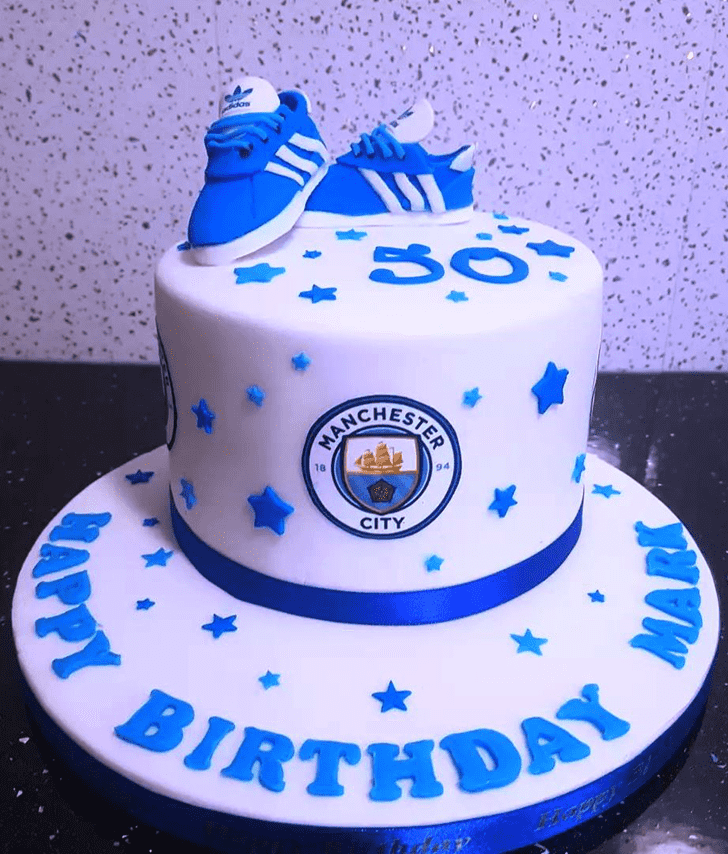 Fine Manchester City Cake