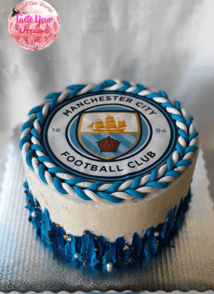 Pleasing Manchester City Cake
