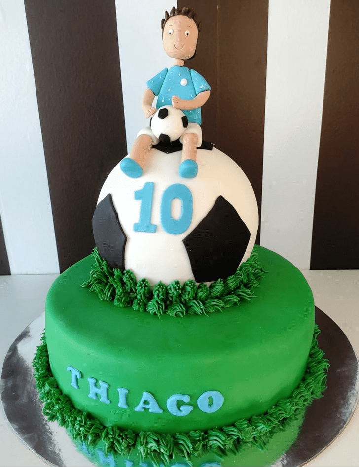 Refined Manchester City Cake