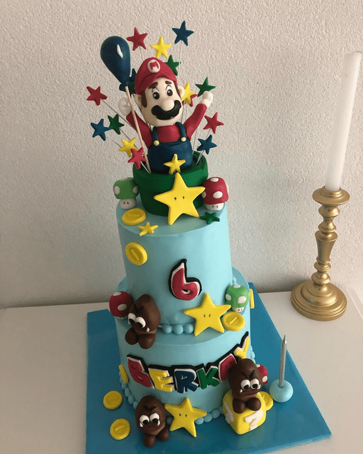 Inviting Mario Cake