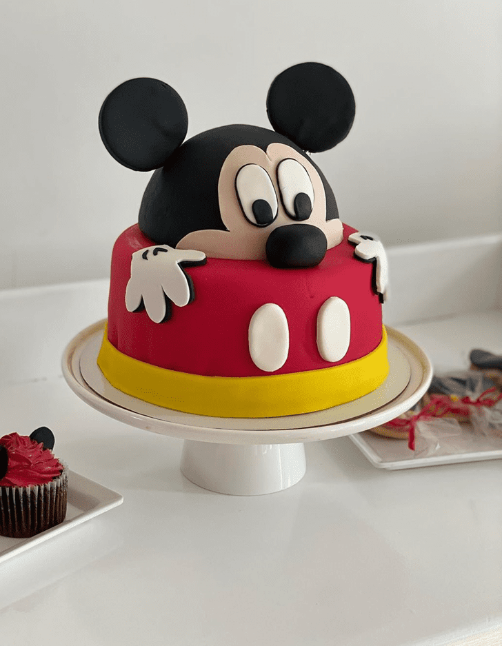 Fascinating Micky Mouse Cake