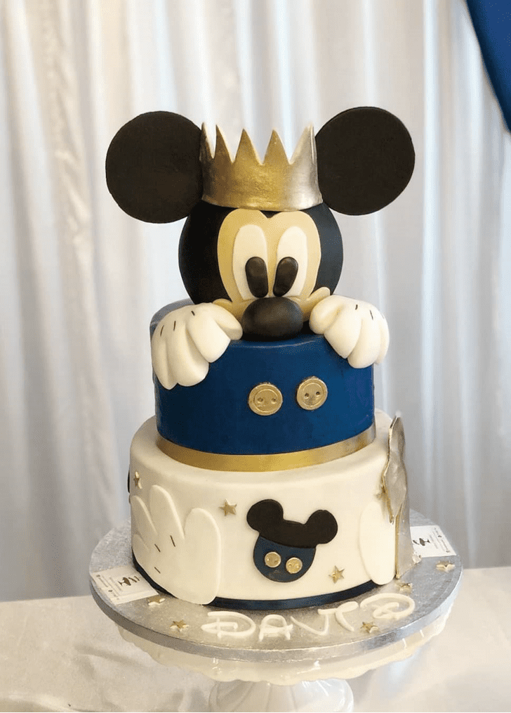 Mesmeric Micky Mouse Cake