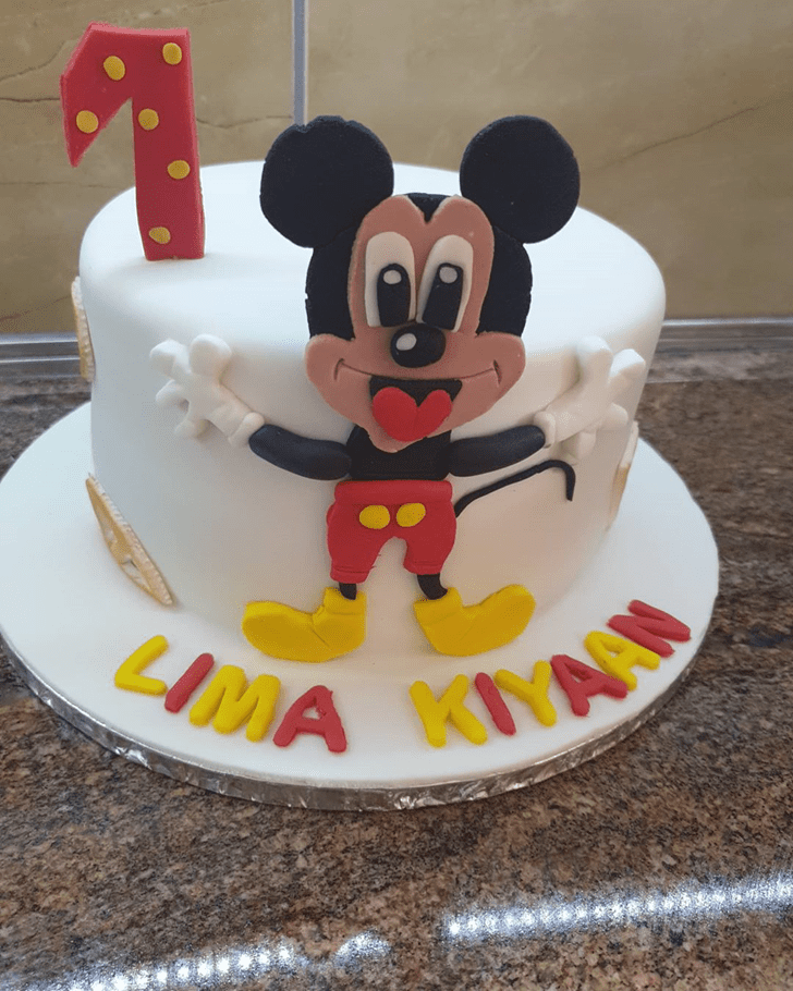 Resplendent Micky Mouse Cake