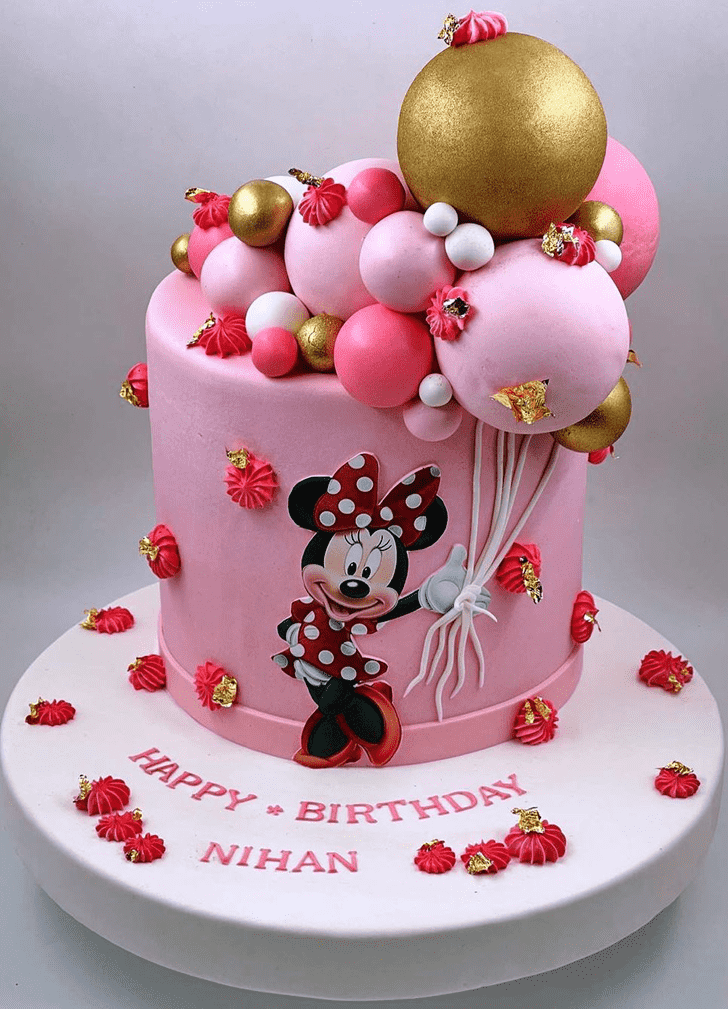 Adorable Mini Mouse Cake