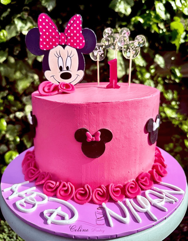 Dazzling Mini Mouse Cake