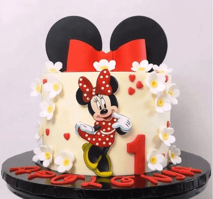 Resplendent Mini Mouse Cake