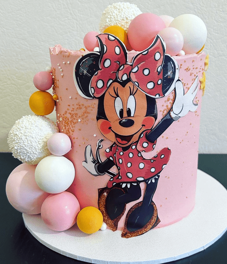 Splendid Mini Mouse Cake