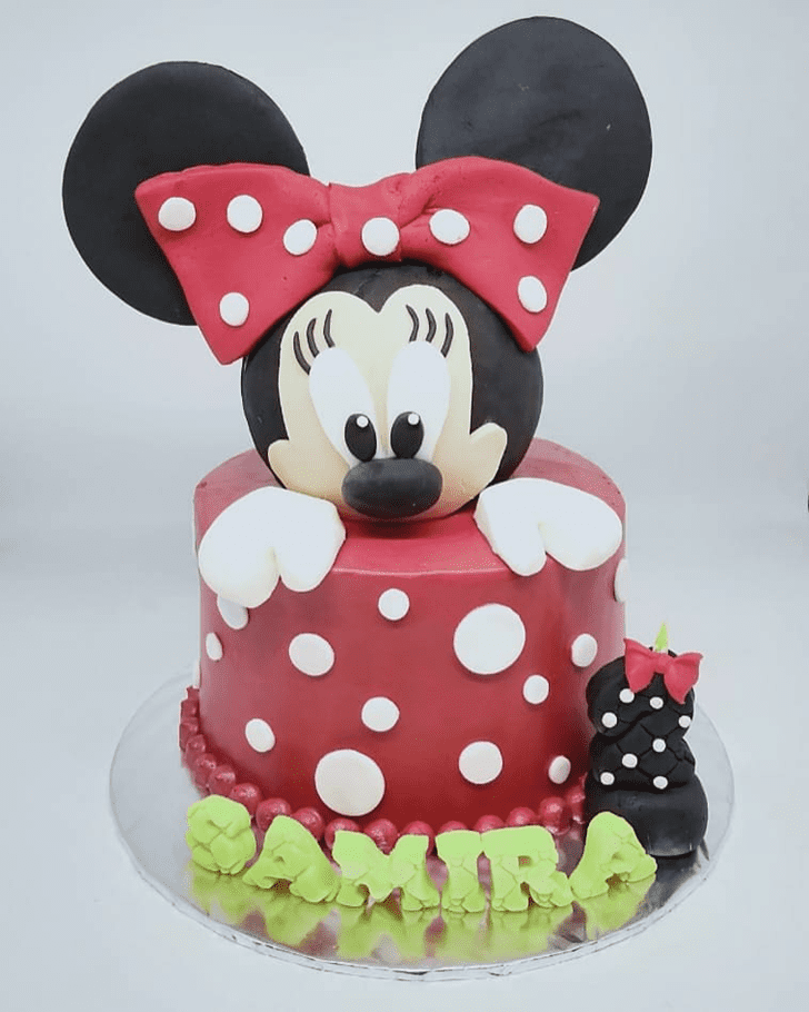 Excellent Minnie Mouse Cake