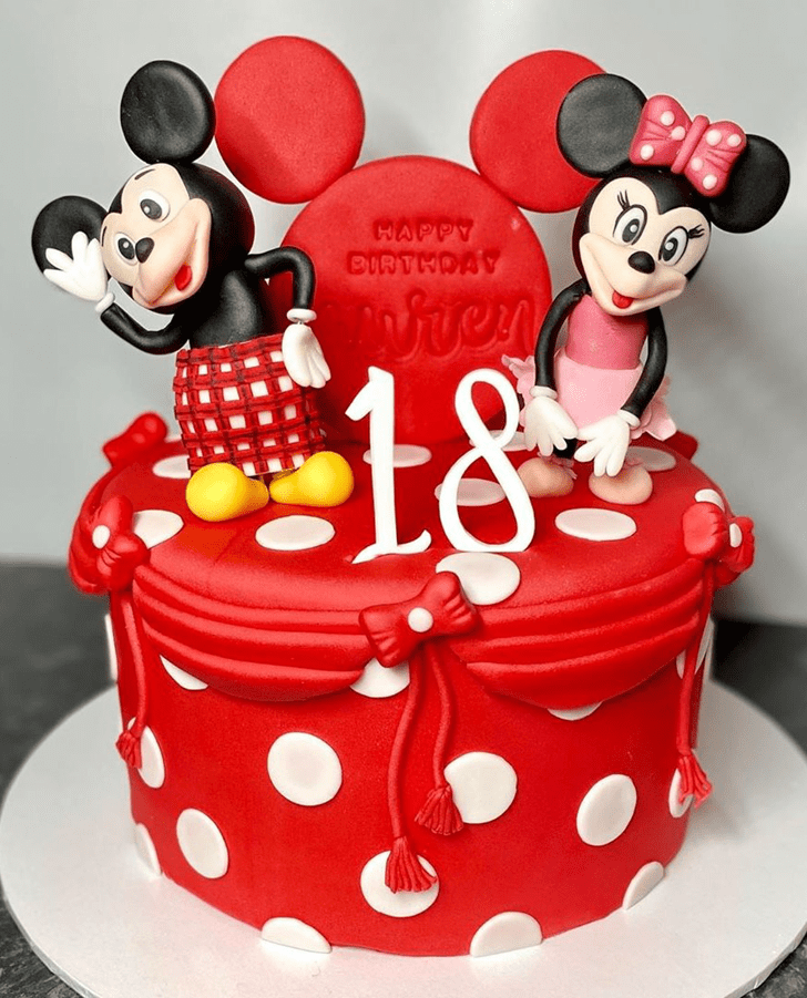 Fair Minnie Mouse Cake