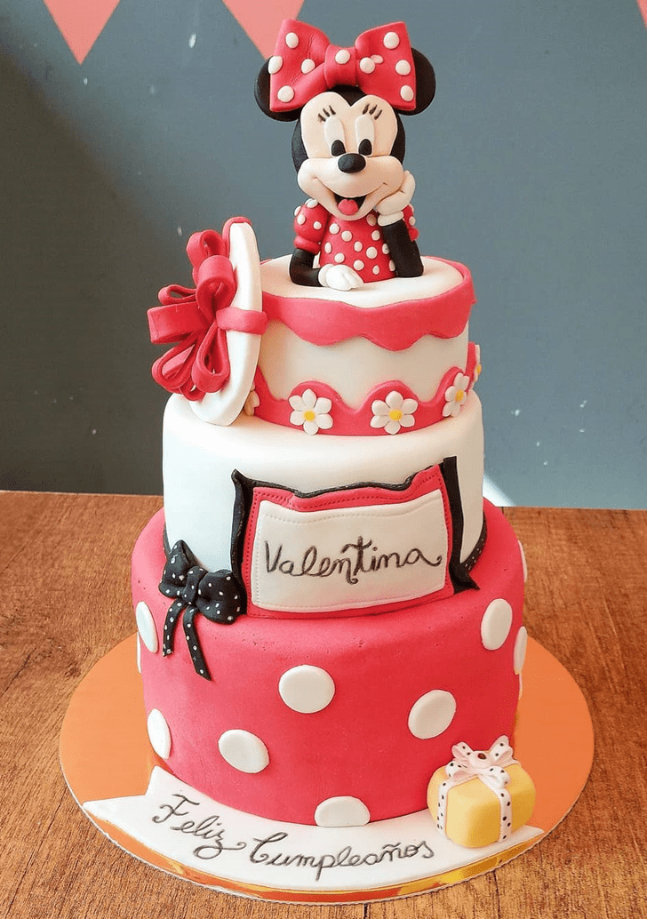 Fine Minnie Mouse Cake