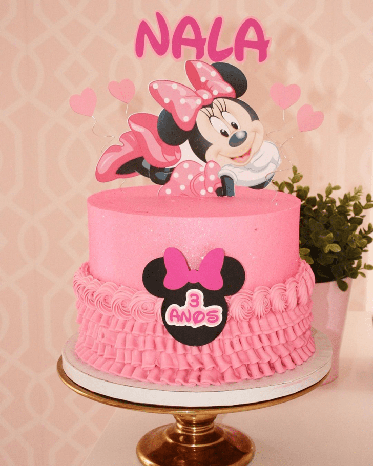 Gorgeous Minnie Mouse Cake