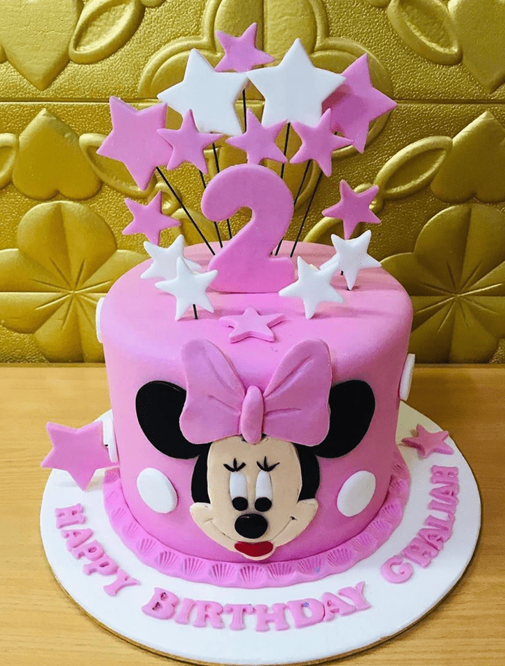Lovely Minnie Mouse Cake Design
