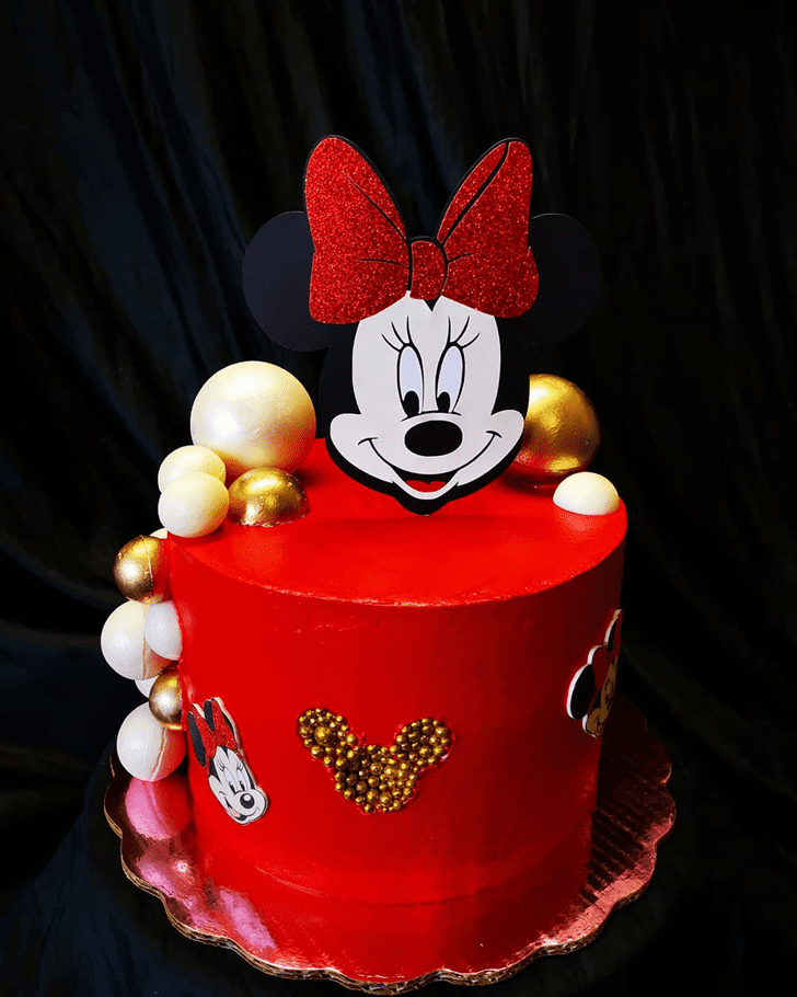 Slightly Minnie Mouse Cake