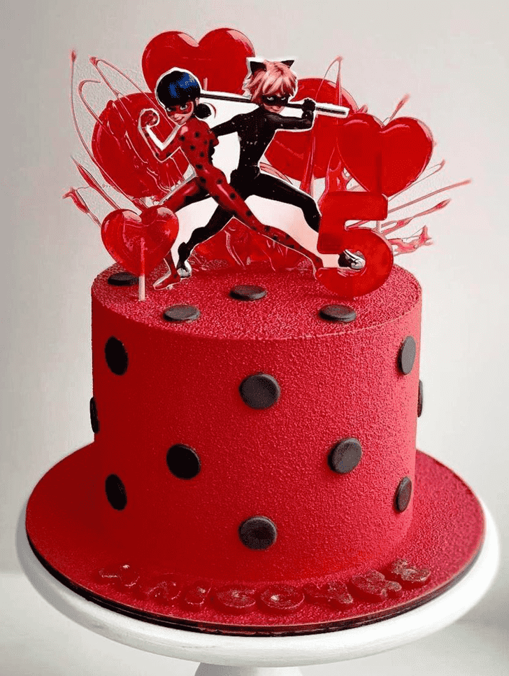 Inviting Miraculous Ladybug Cake