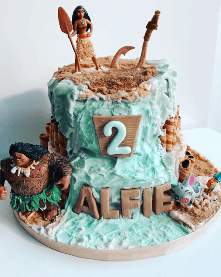 Excellent Moana Cake