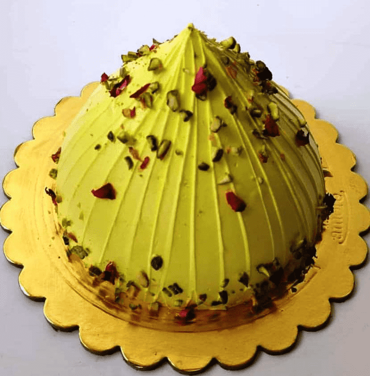 Refined Modak Cake