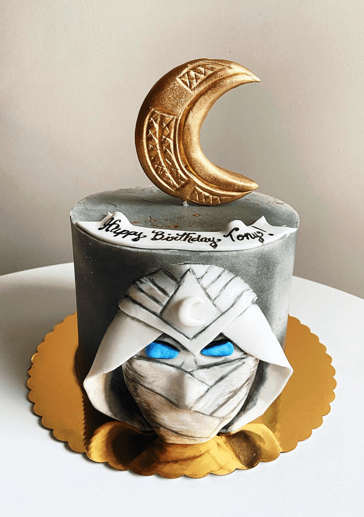 Charming Moon Knight Cake