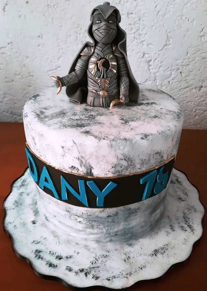 Moon Knight White Grey Cake