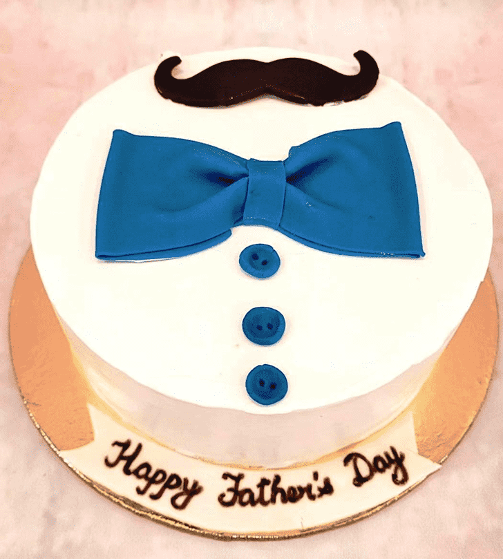 Splendid Moustache Cake
