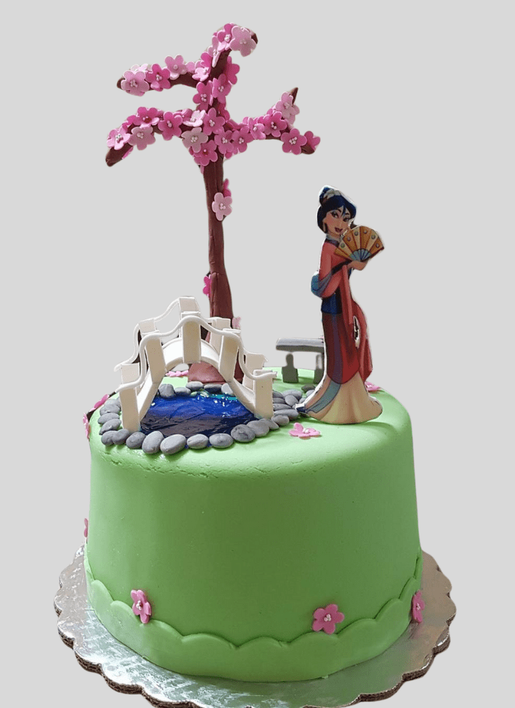 Divine Mulan Cake