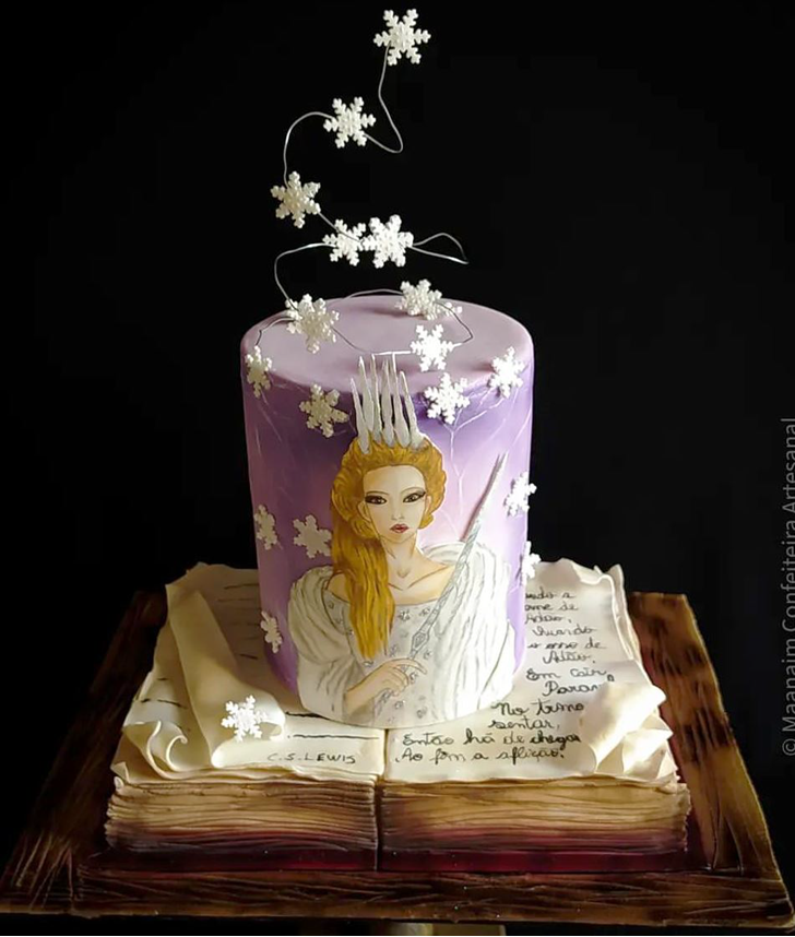Elegant Narnia Cake