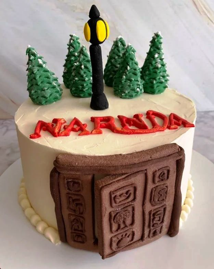 Handsome Narnia Cake