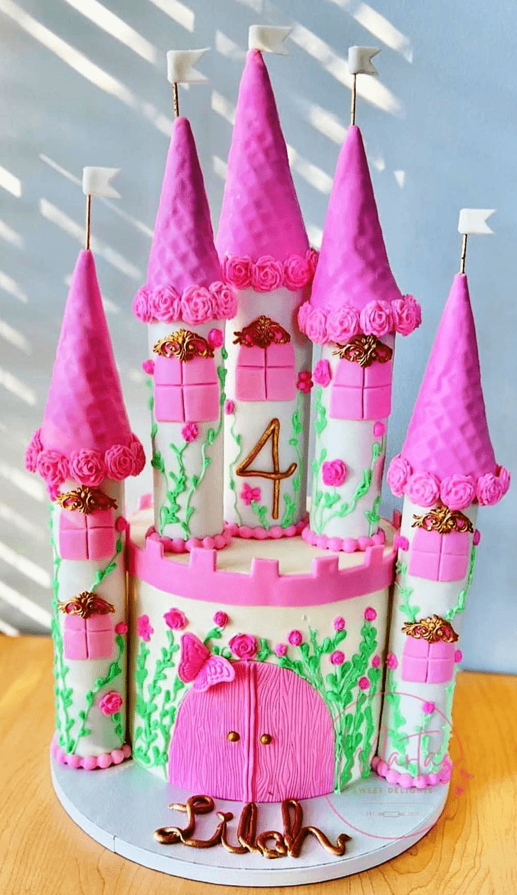 Admirable New Castle Cake Design