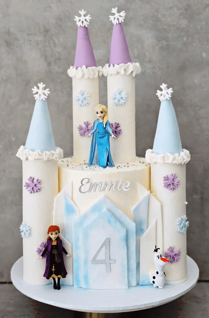 Grand New Castle Cake