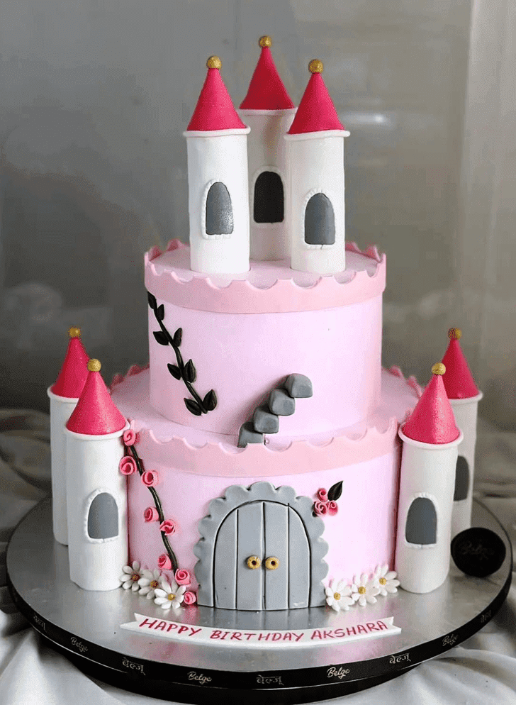 Ravishing New Castle Cake
