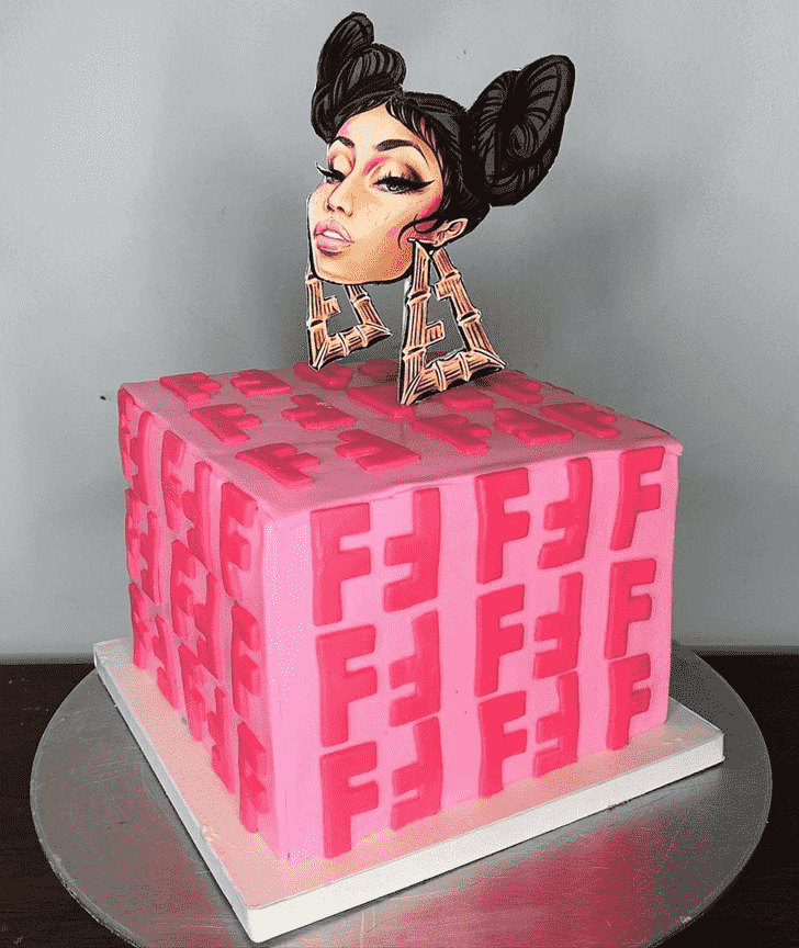 Fine Nicki Minaj Cake