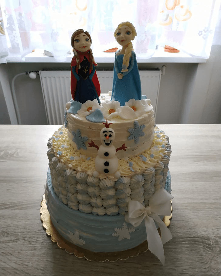 Magnificent Olaf Cake