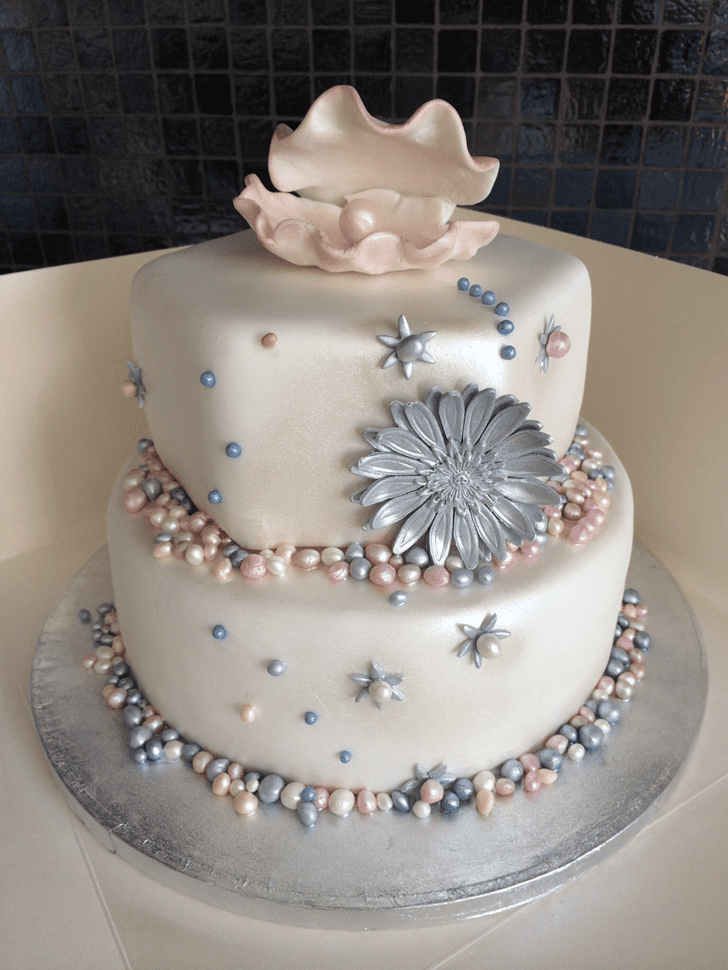 Gorgeous Oyster Cake