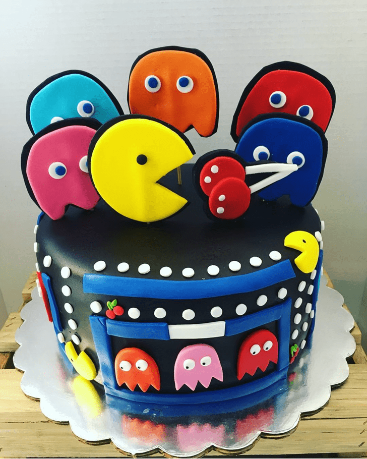 Nice PacMan Cake